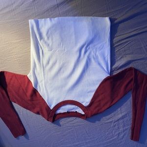 White and red sleeved baseball T-shirt. Forever 21.